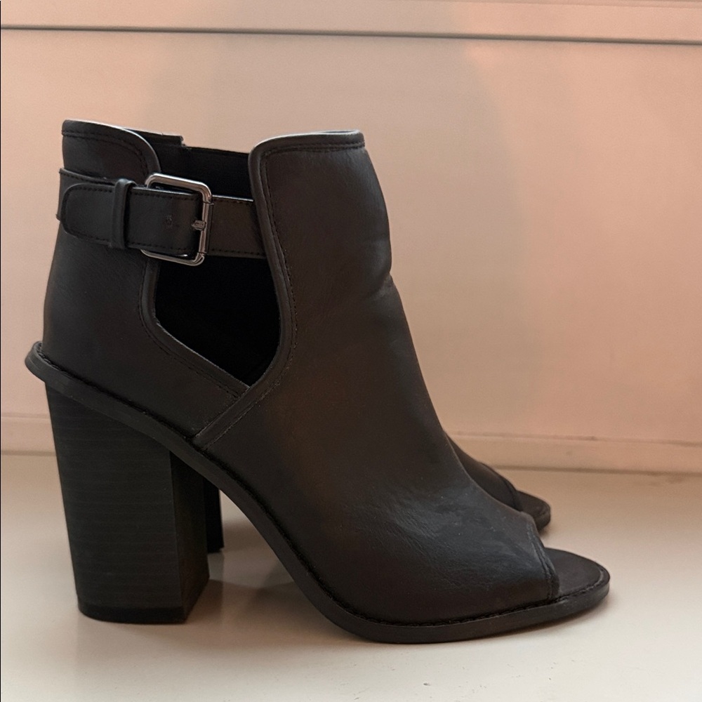 Forever 21 Black Heeled Boots